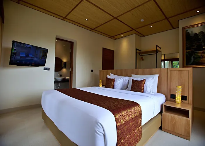 Mj House 3*