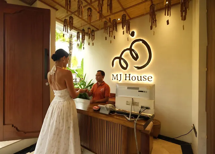 Mj House